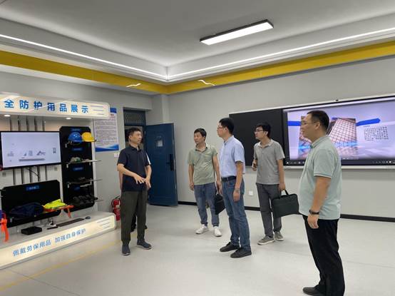 52a706b9136c9d7f583b745cb2bdb85